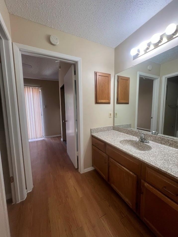 2210 Pearl St - Photo 11