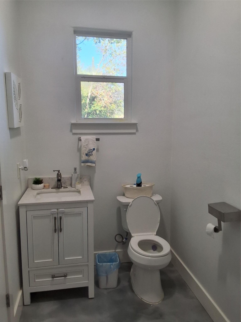 724 Ramsey Ave - Photo 16