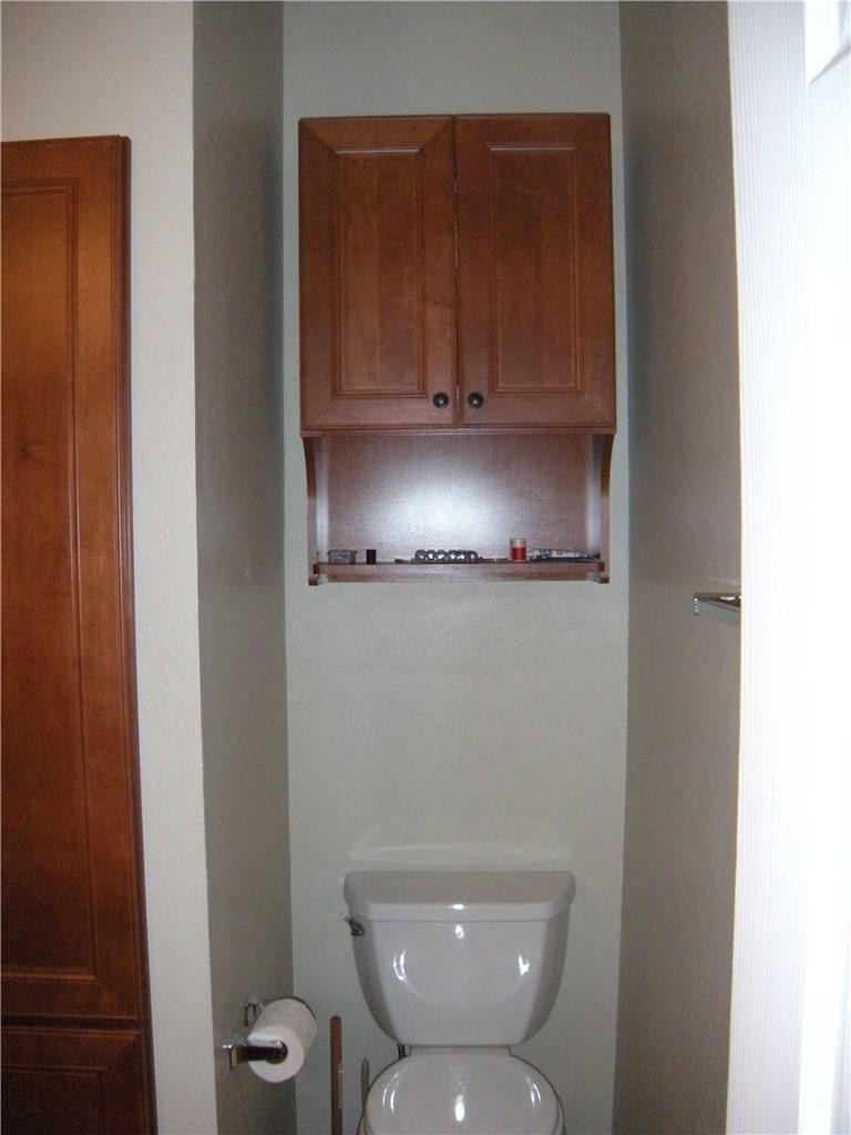 915 W 23rd St - Photo 15