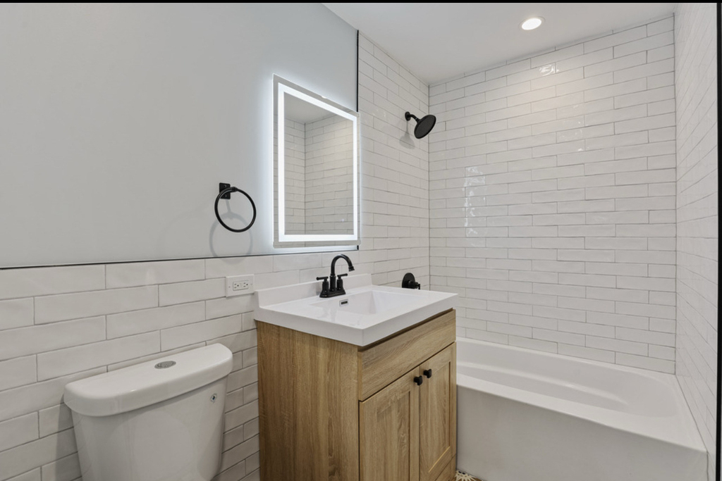 9705 Oak Park Avenue - Photo 17