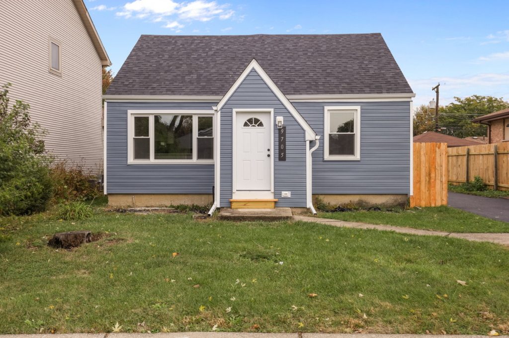 9705 Oak Park Avenue - Photo 2