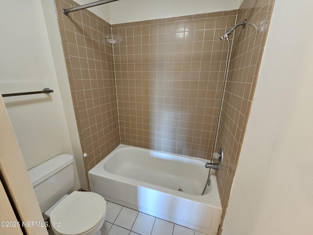 1307 River Hills Circle E - Photo 15