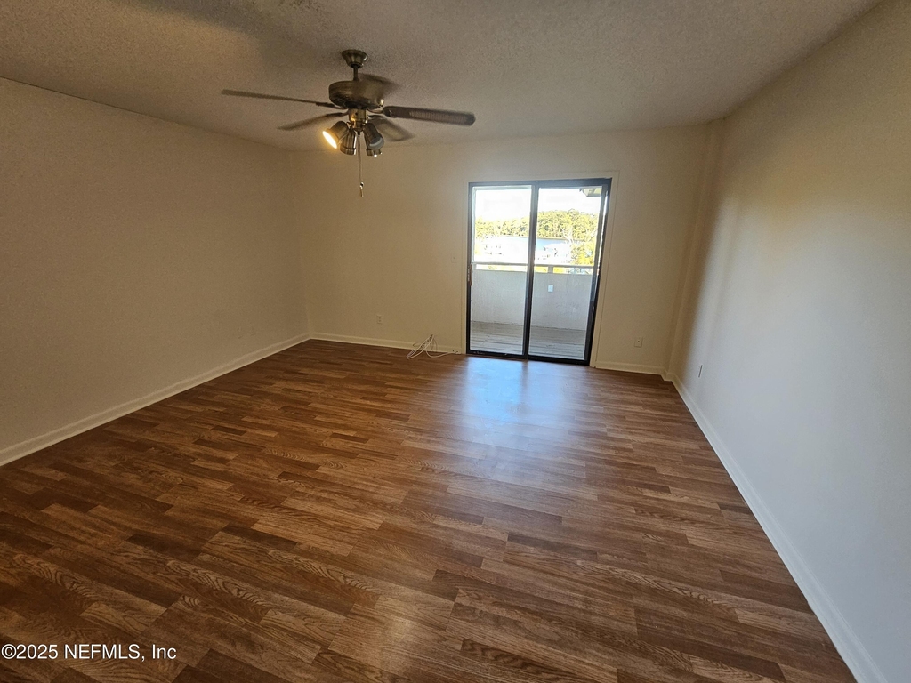 1307 River Hills Circle E - Photo 13