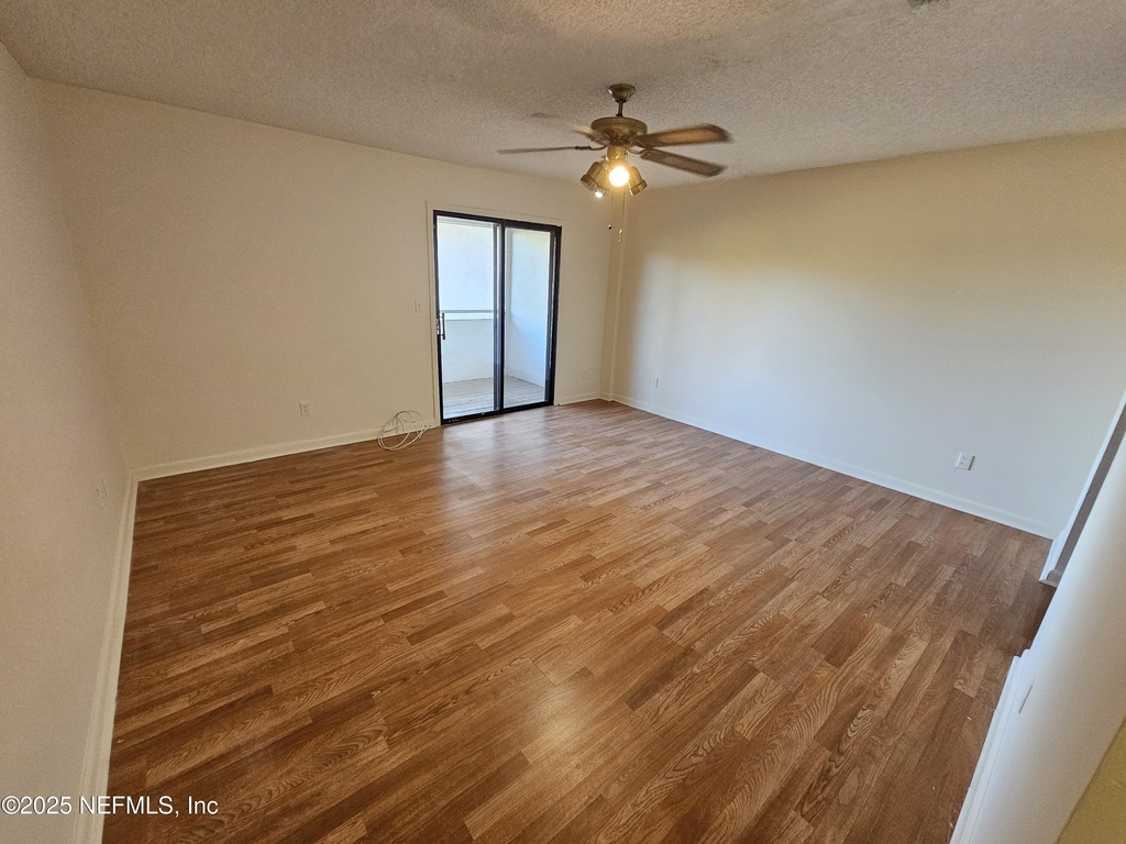 1307 River Hills Circle E - Photo 12