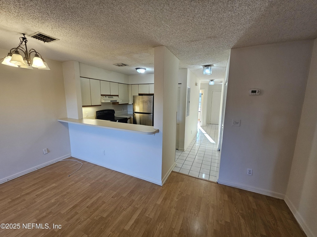 1307 River Hills Circle E - Photo 10