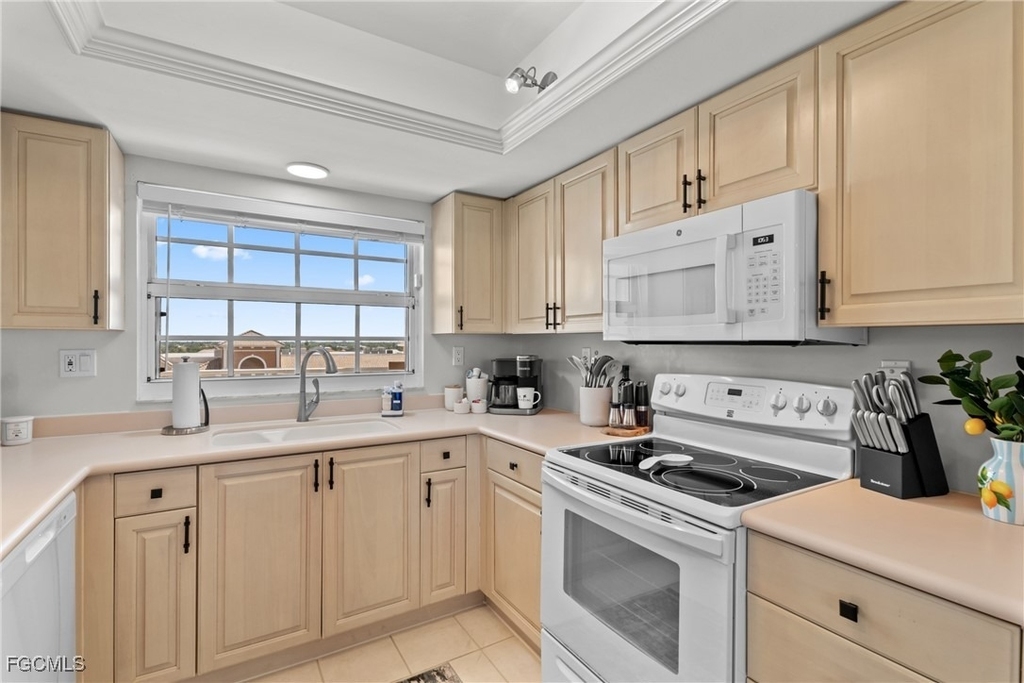 9577 Gulf Shore Drive - Photo 14