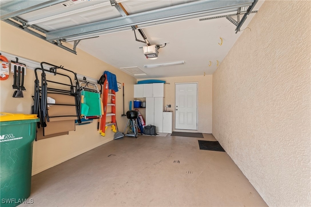 465 Robin Hood Circle - Photo 20