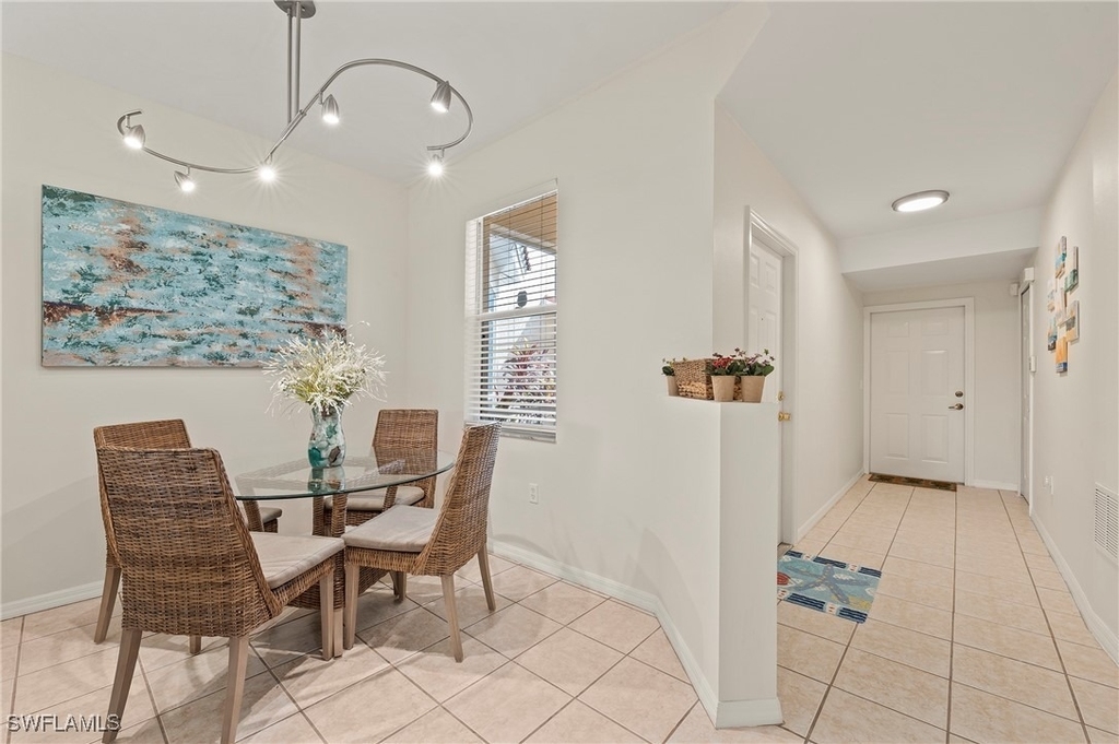 465 Robin Hood Circle - Photo 10