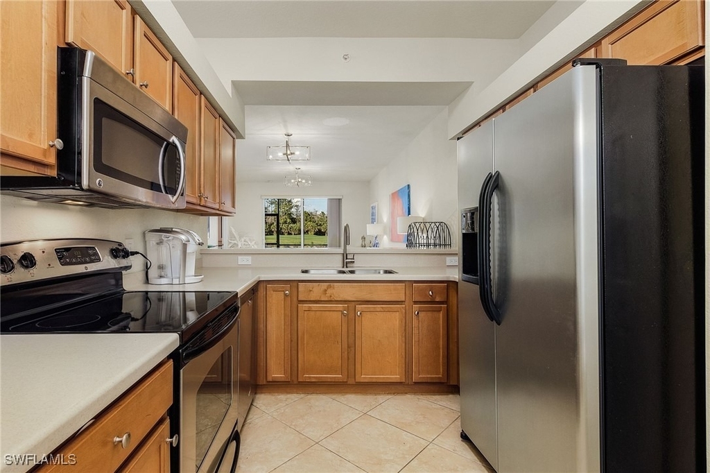 10333 Heritage Bay Boulevard - Photo 4