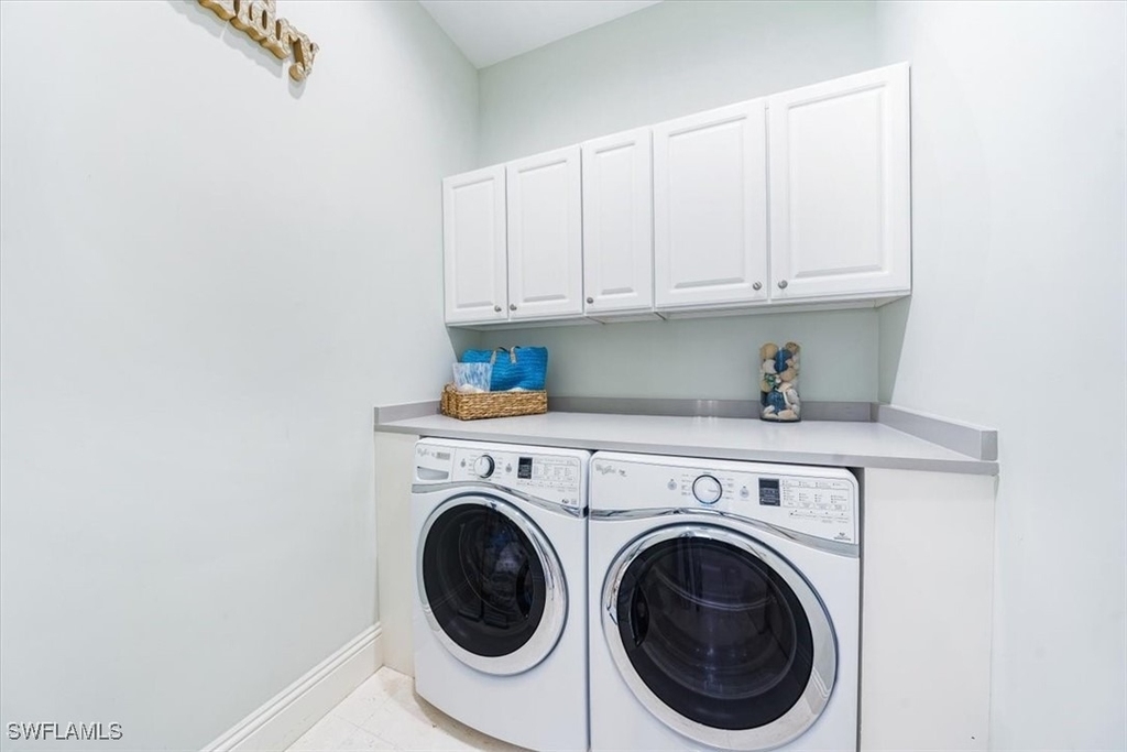 7128 Lemuria Circle - Photo 19