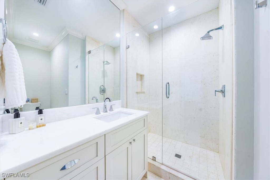 7128 Lemuria Circle - Photo 12