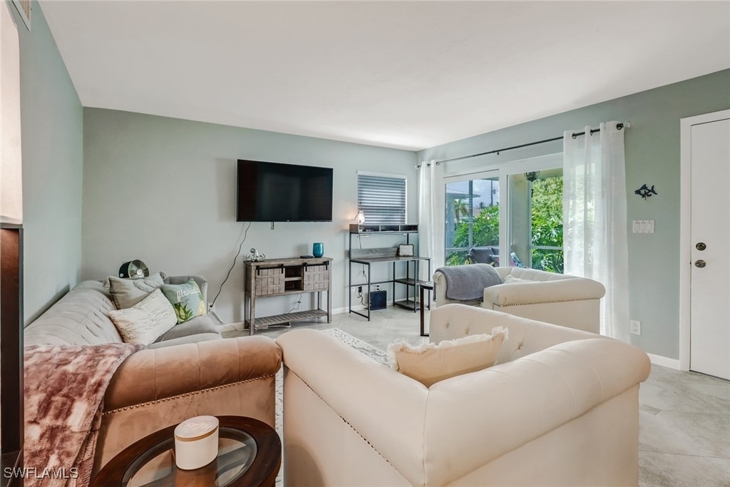 1351 Curlew Avenue - Photo 3