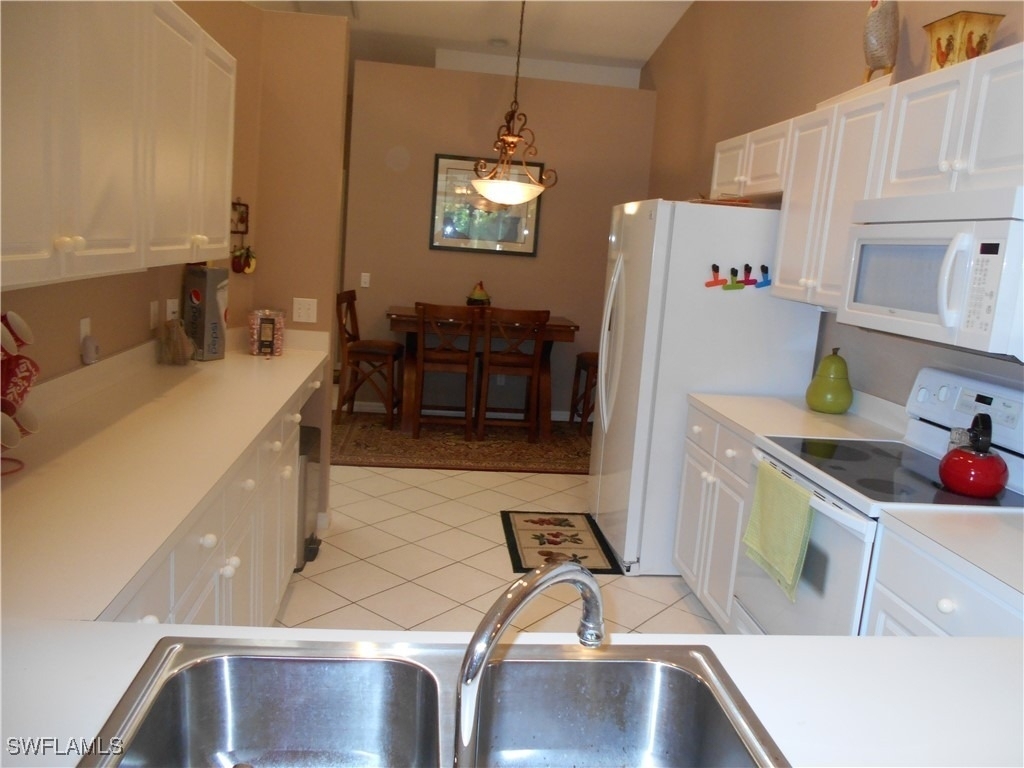 230 W Naomi Drive - Photo 7