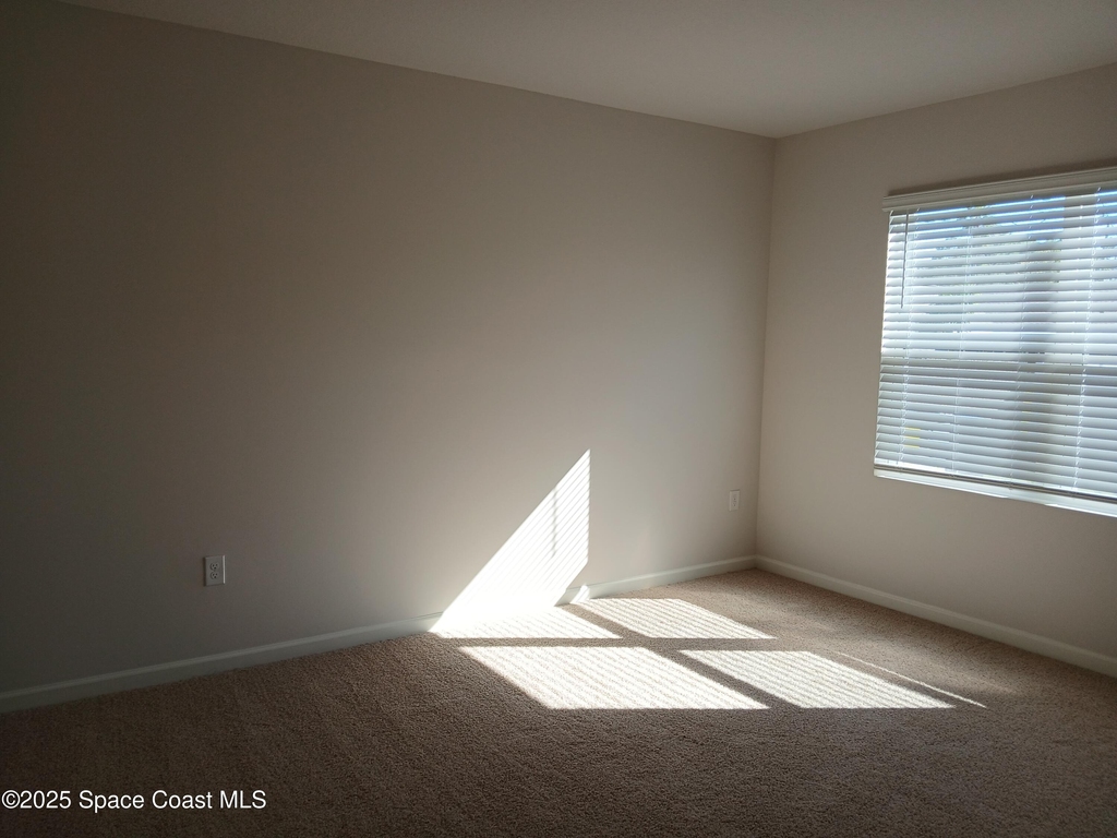 1560 Gardenton Street Nw - Photo 4
