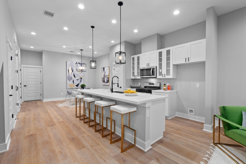 4210 Mckinley Street - Photo 5