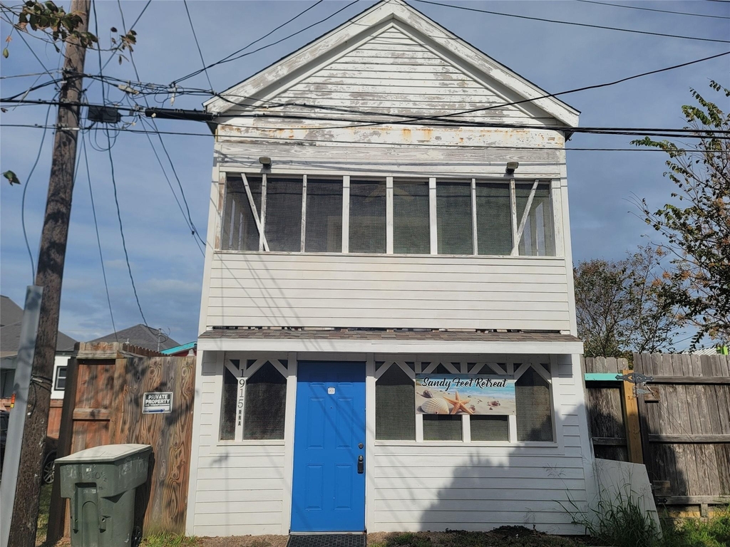 1915 Avenue O 1/2 Rear Unit A - Photo 0
