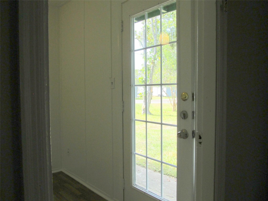 603 Coryell Street - Photo 2