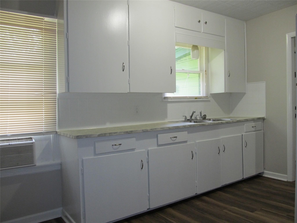 603 Coryell Street - Photo 9