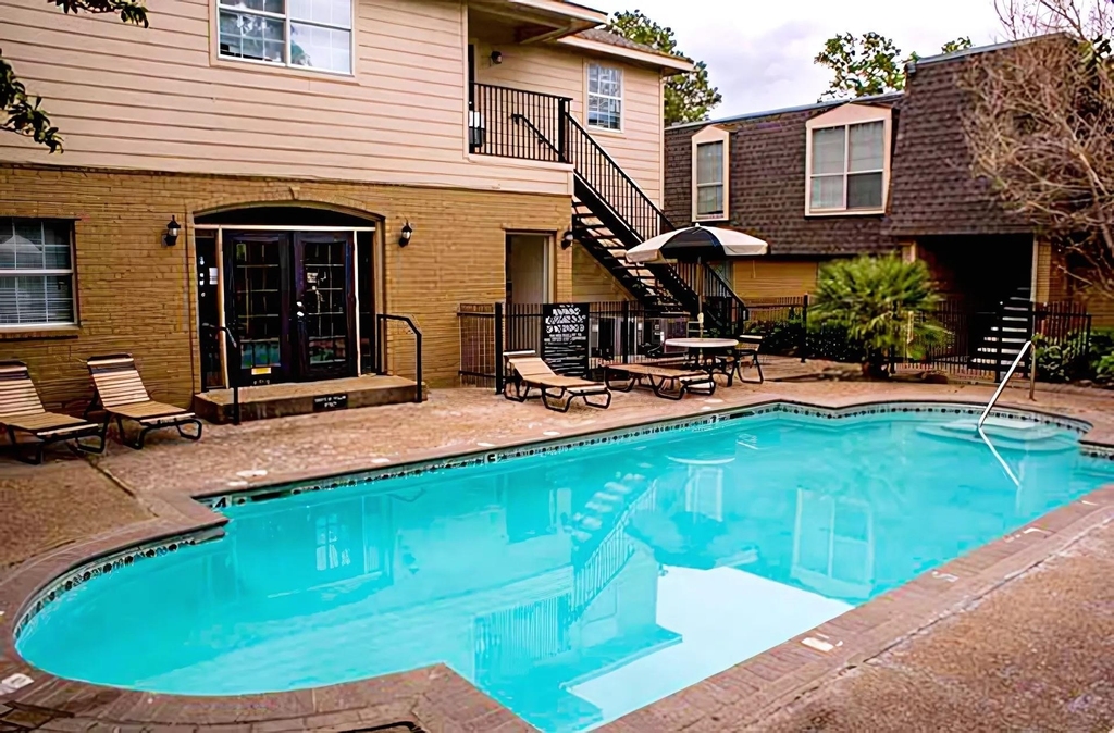 6311 Beverlyhill Street - Photo 2