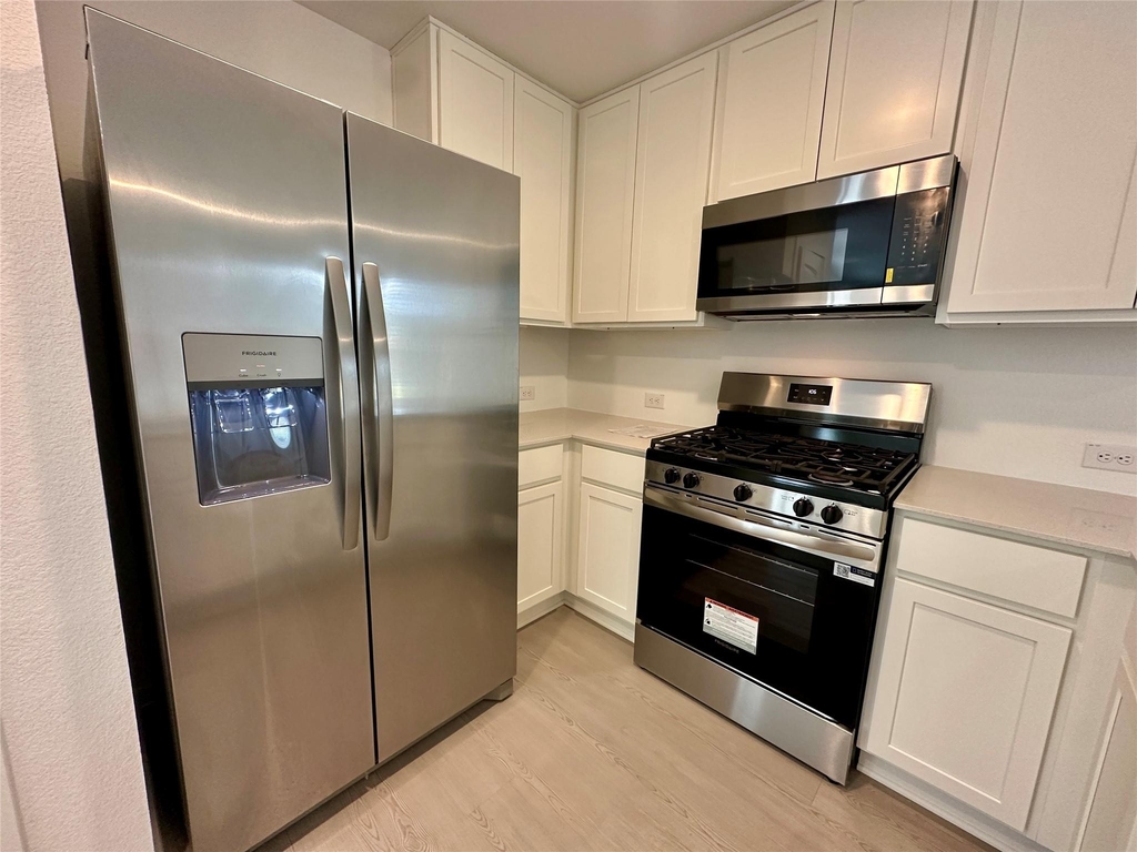 13310 Rayhill Drive - Photo 5