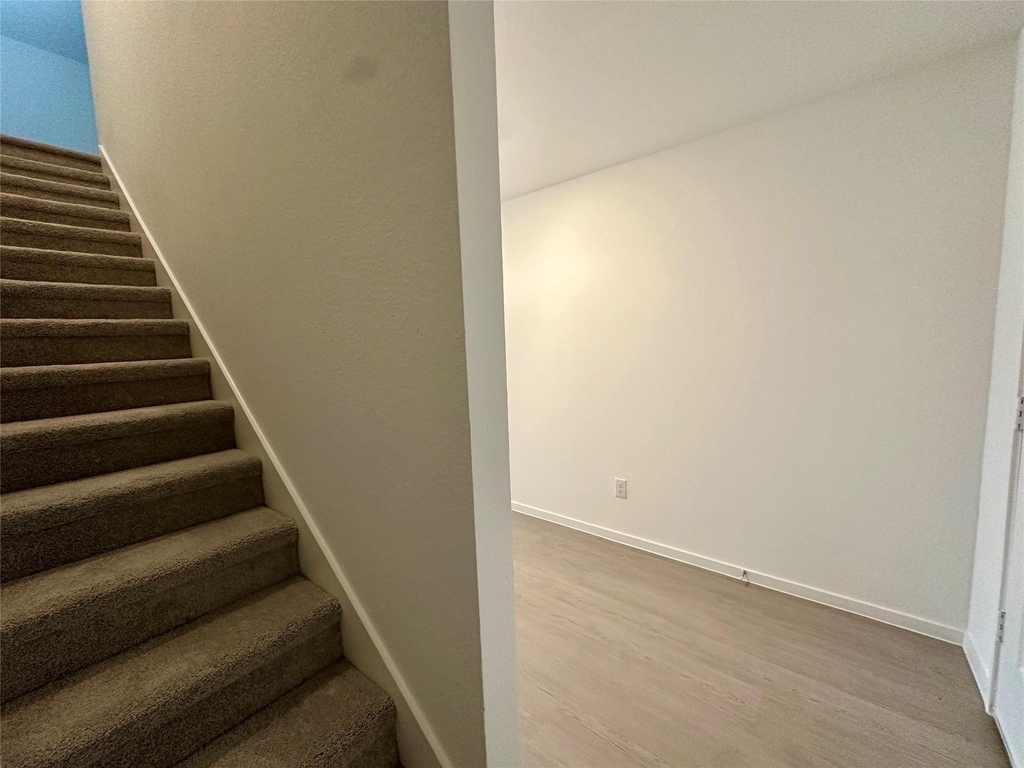 13310 Rayhill Drive - Photo 10