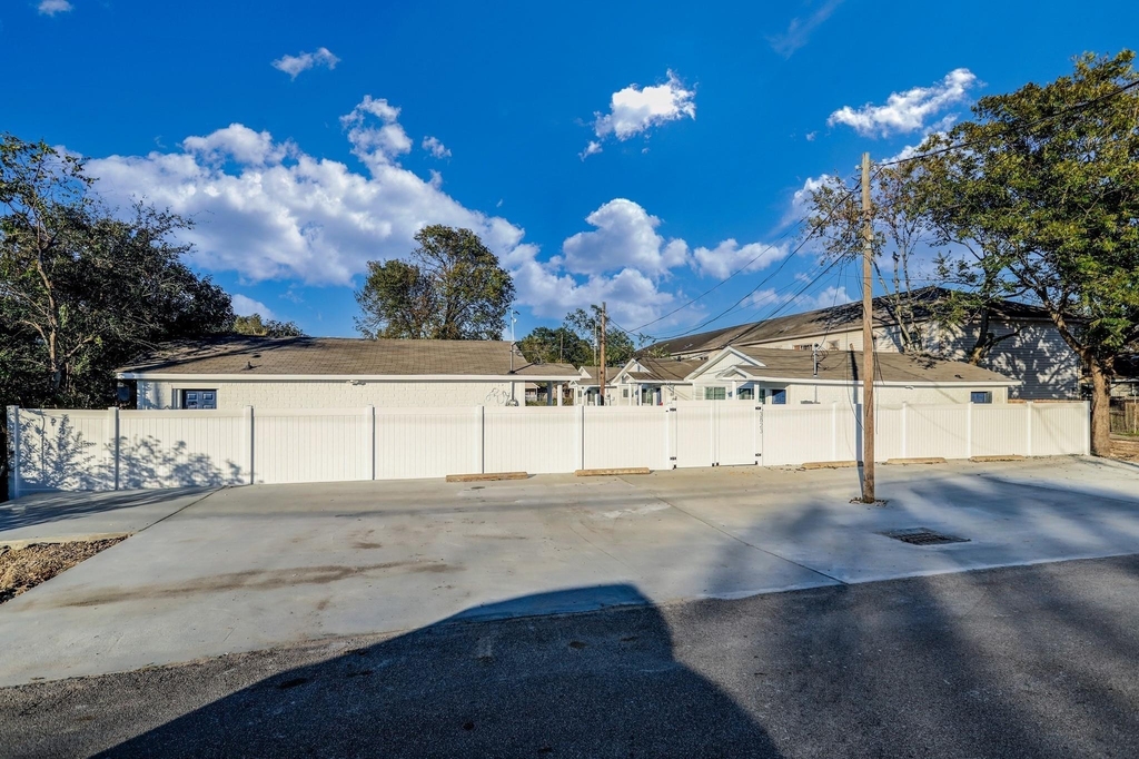3823 Lydia Street - Photo 14