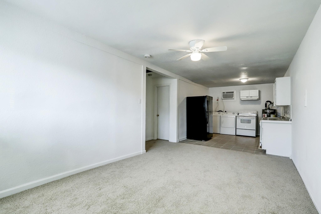 3823 Lydia Street - Photo 6