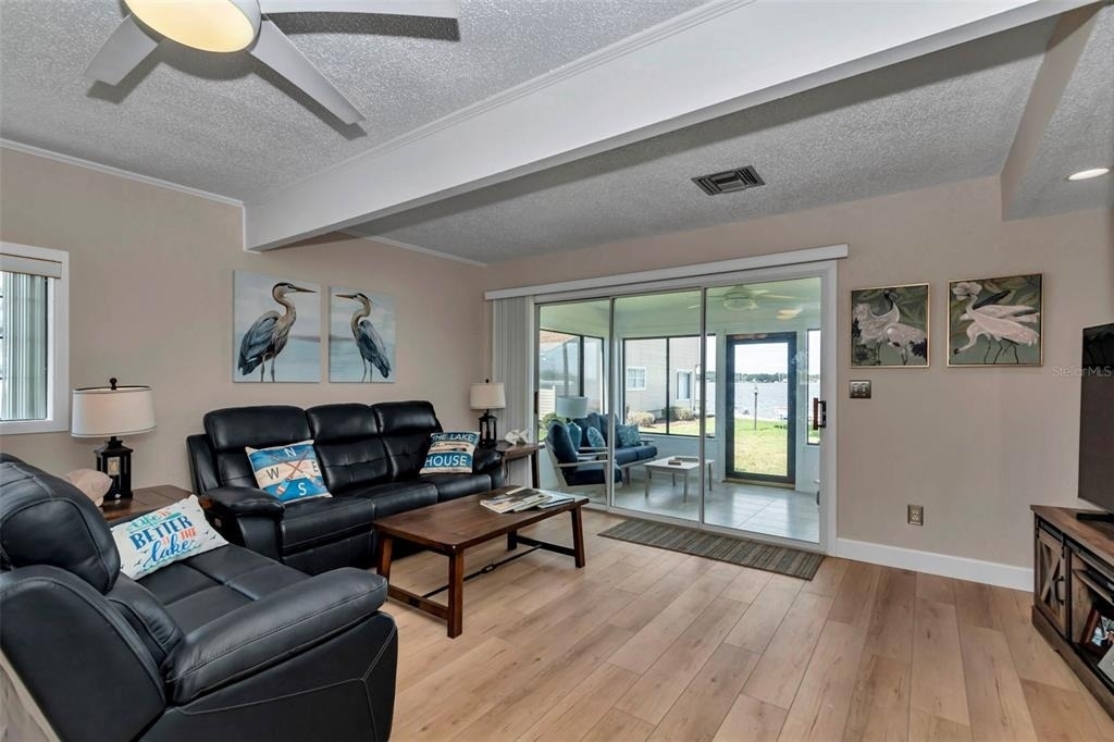 11001 Se Sunset Harbor Rd - Photo 7