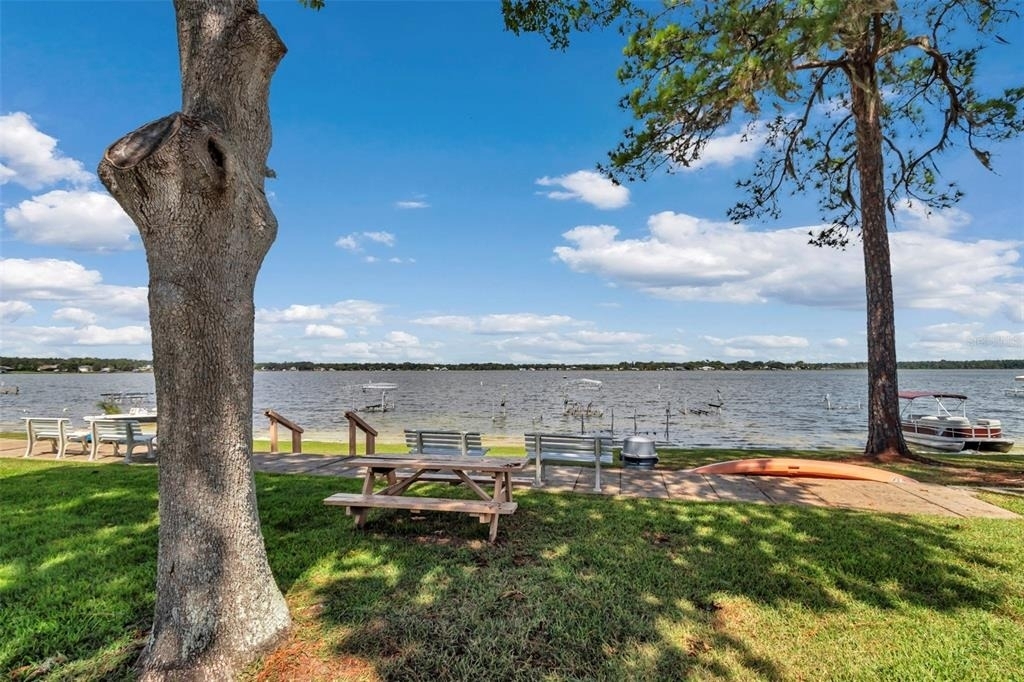 11001 Se Sunset Harbor Rd - Photo 1