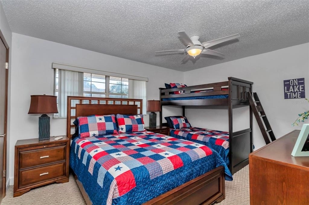11001 Se Sunset Harbor Rd - Photo 17