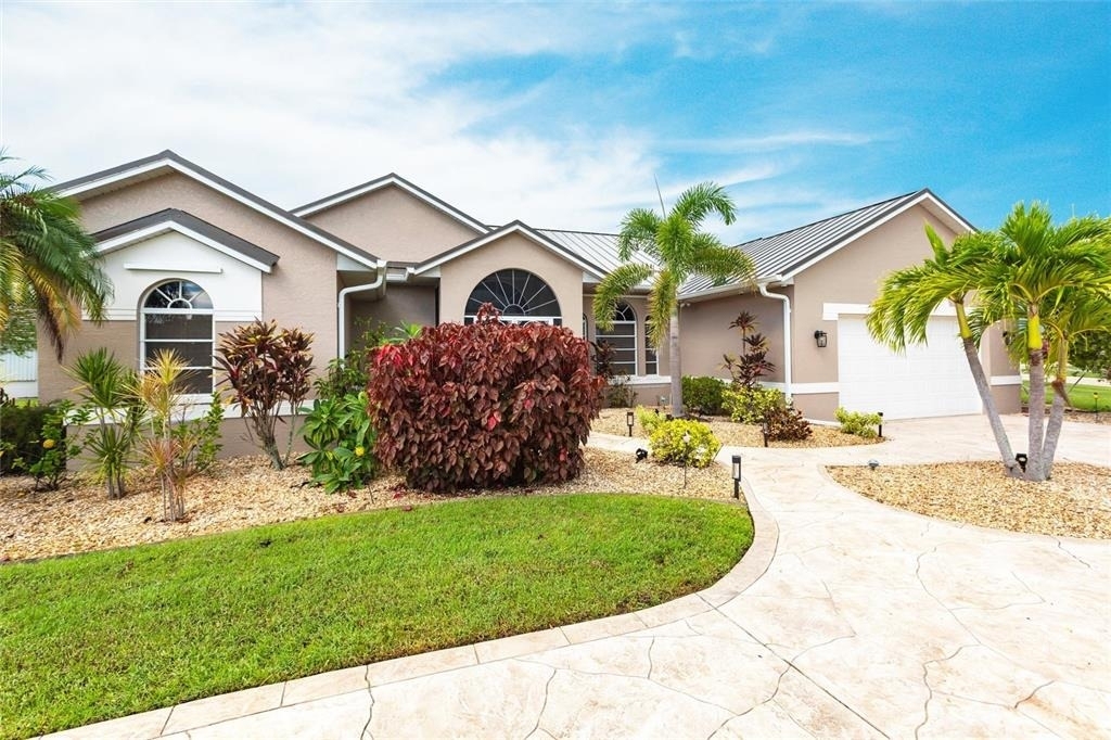 1503 Suzi Street - Photo 0