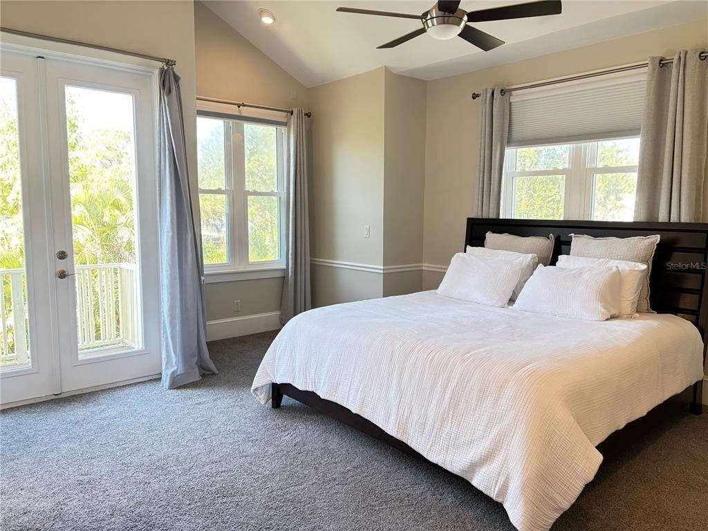 324 Julia Place - Photo 31