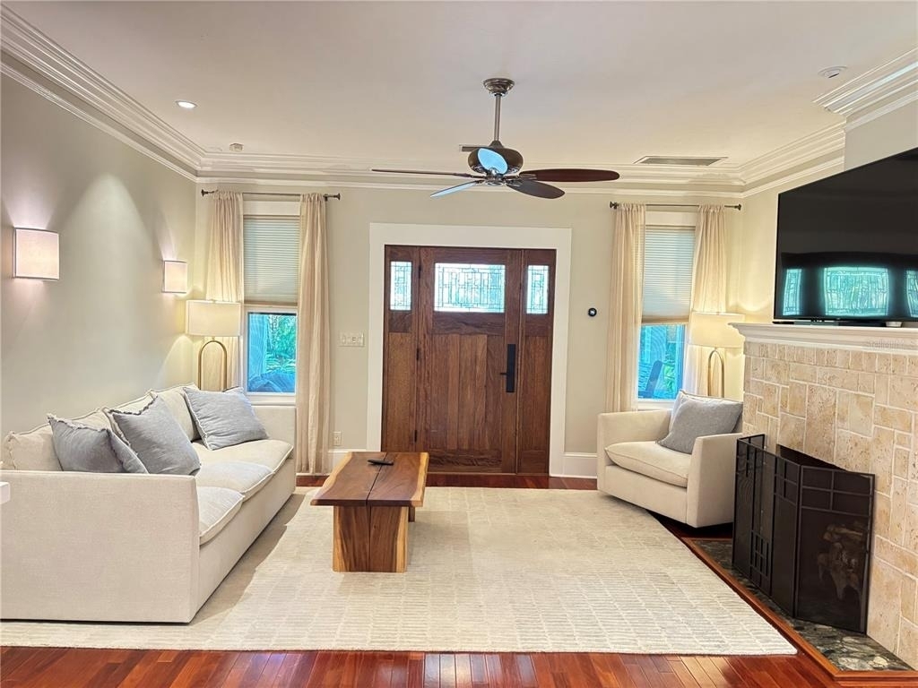 324 Julia Place - Photo 25