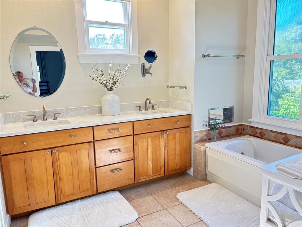 324 Julia Place - Photo 35