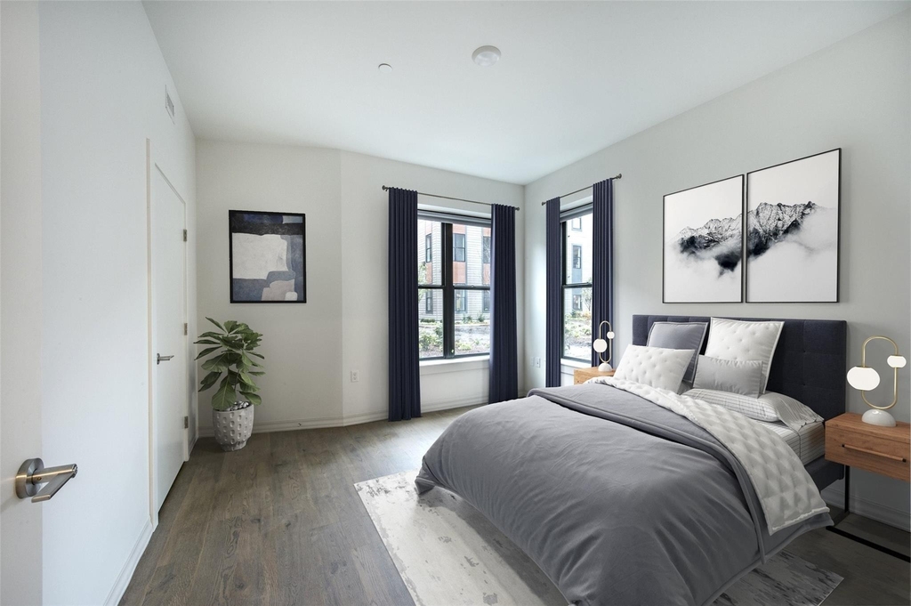 100 Cabot St - Photo 7