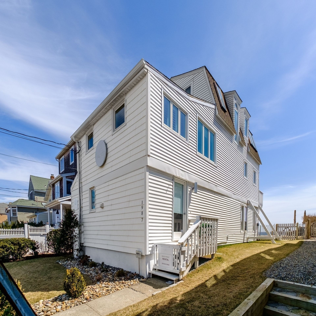1987 Fairfield Beach Road - Photo 21