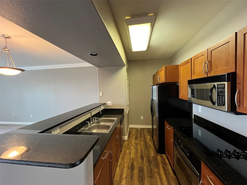 2299 Lone Star - Photo 2