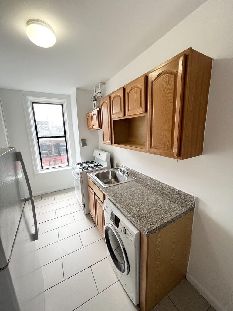 660 West 180th Street - Photo 1