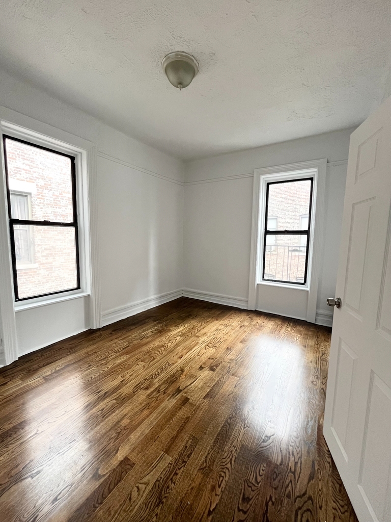 660 West 180th Street - Photo 2
