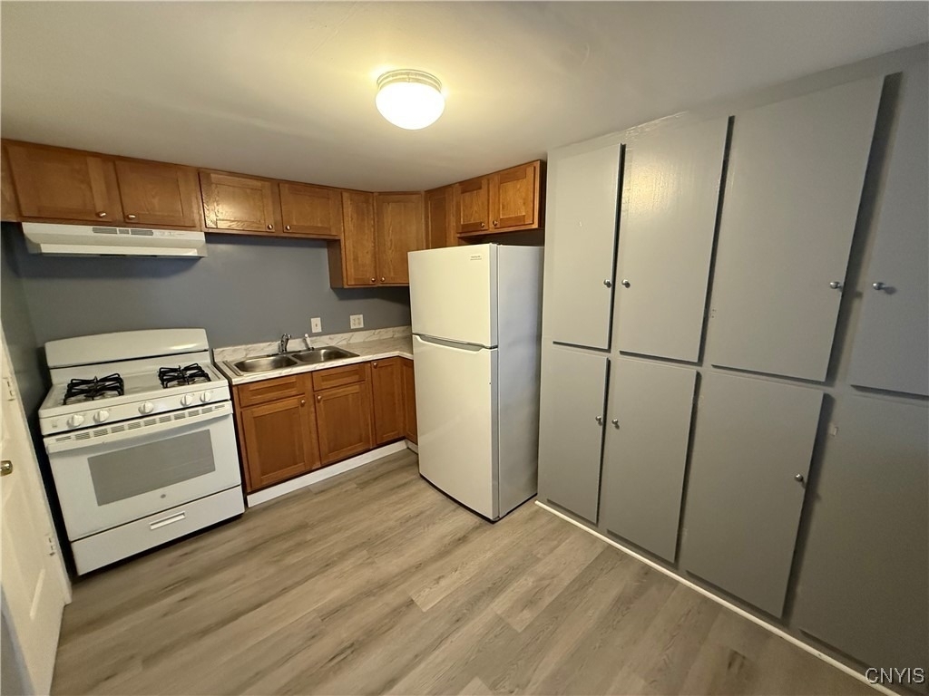 127 1/2 Matty Avenue - Photo 4