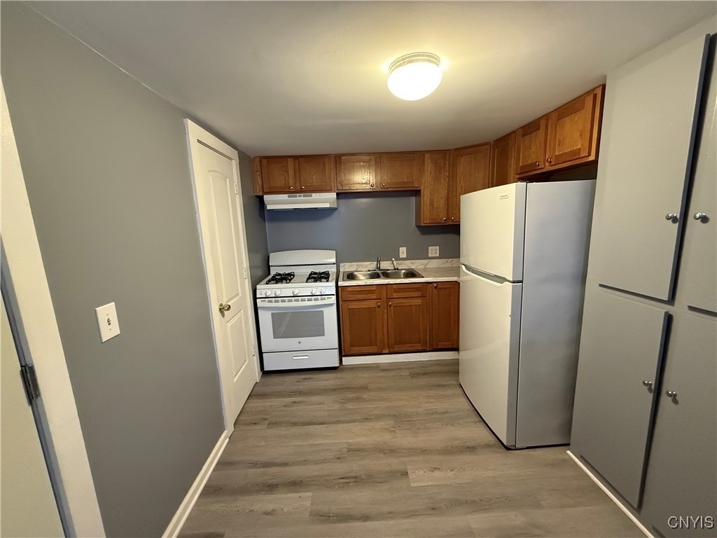 127 1/2 Matty Avenue - Photo 5