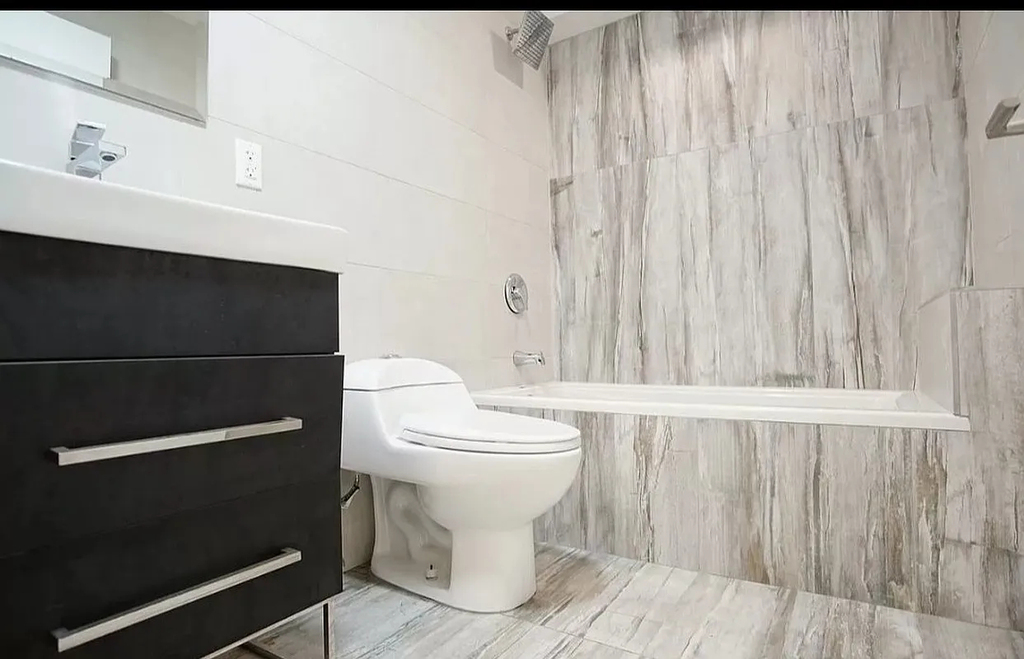 807 Quincy Street - Photo 3