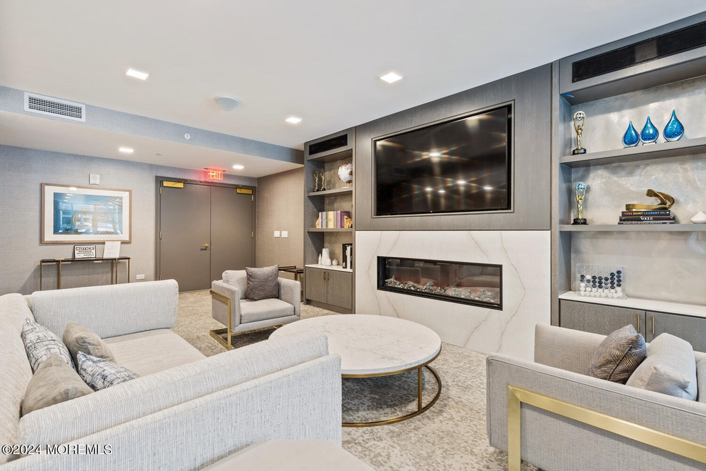 15 Morris Avenue - Photo 38
