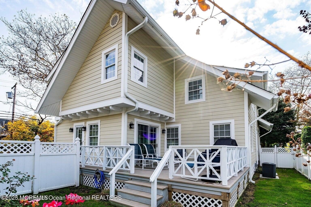 400 4th Avenue - Photo 3