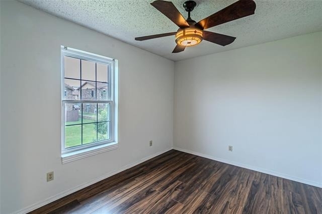 929 Vedral Place - Photo 21