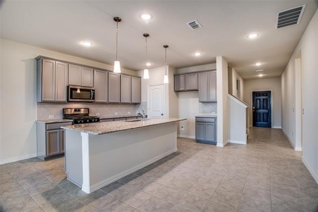 1237 Sharp Street - Photo 2