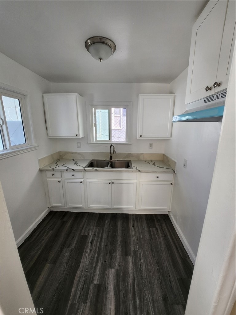3717 W Imperial - Photo 3