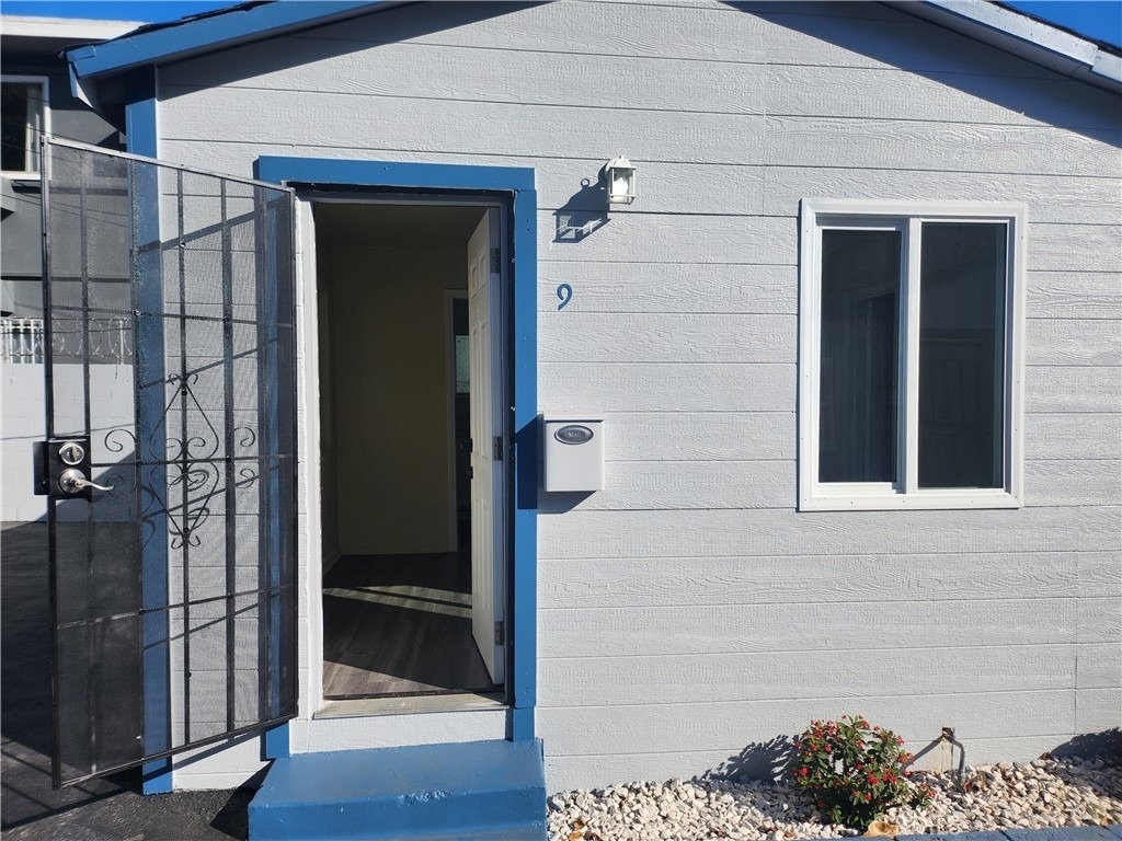 3717 W Imperial - Photo 1