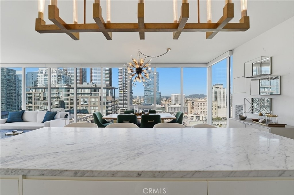 1050 S Grand - Photo 20