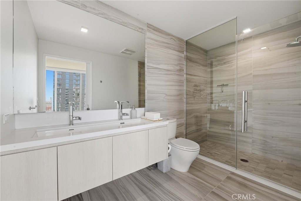 1050 S Grand - Photo 38